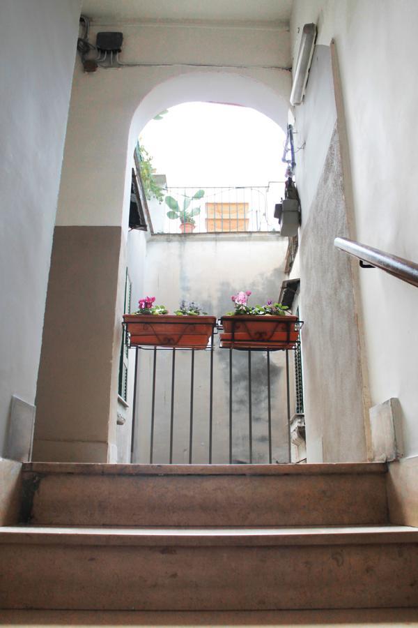 Vesuviane 'E Belle 'Mbriane B&B Napoli Eksteriør billede