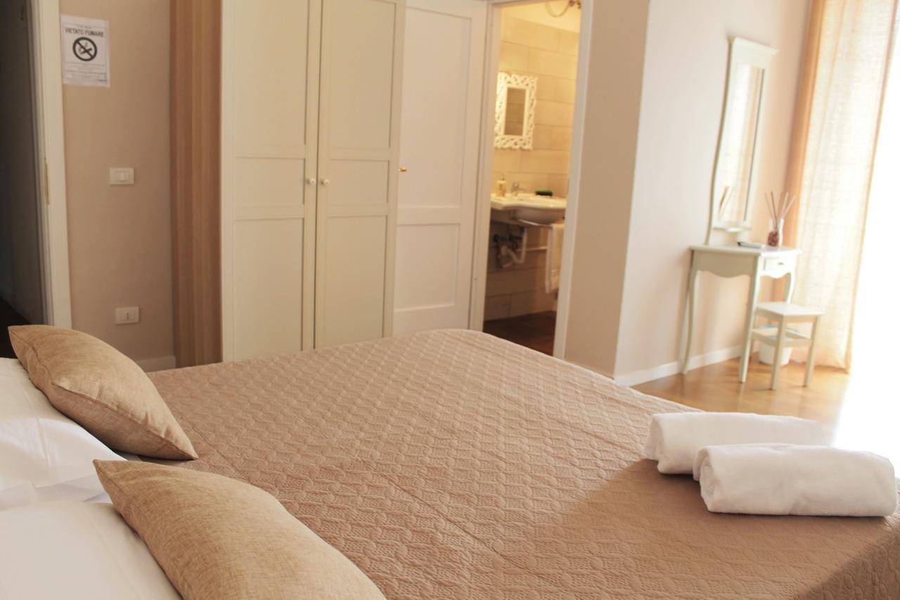 Vesuviane 'E Belle 'Mbriane B&B Napoli Eksteriør billede